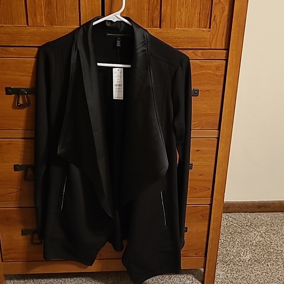 Size small whitehouseblackmarket waterfall cover-up. Black. - Picture 6 of 8